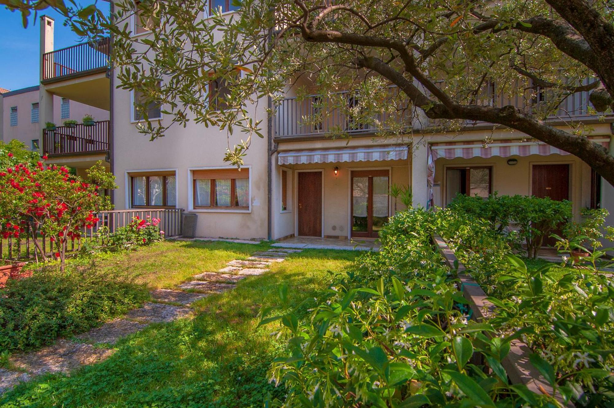 Hotel Gardenhouse - Wifi And Garden Verona Exterior foto